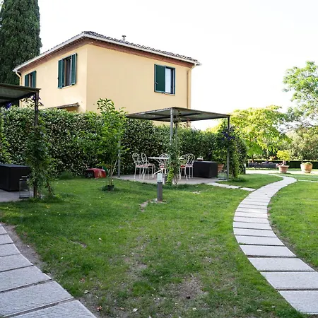 Santa Chiara Apartment