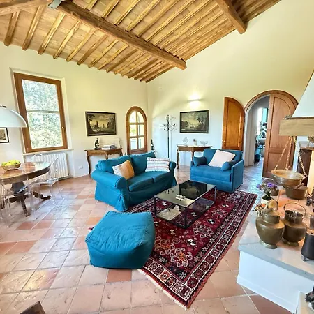 Santa Chiara Apartment *