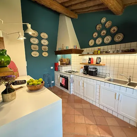 Santa Chiara Apartment